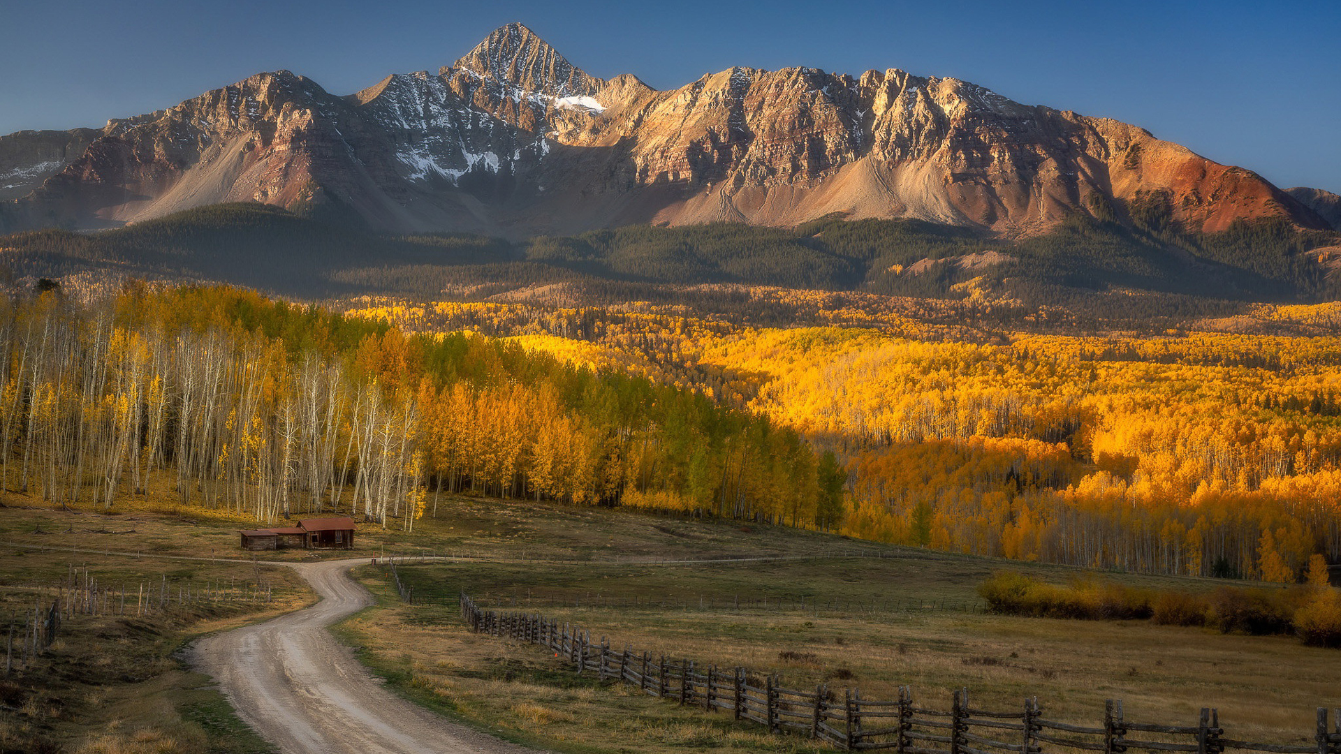 Colorado Mountain Ranch Road During Fall Season 2K Nature