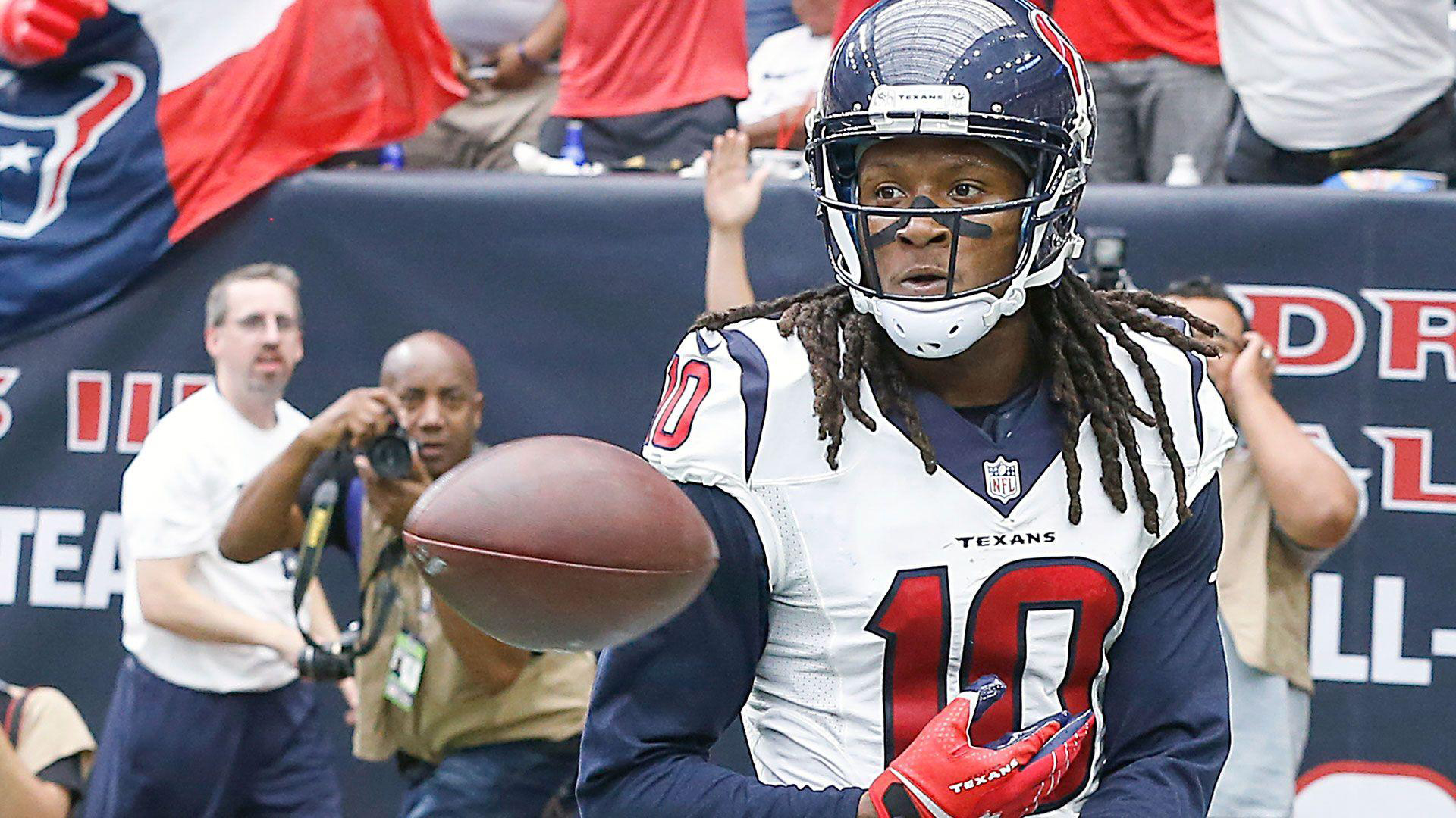 Deandre Hopkins Is Looking Straight With Baseball In The Air 2K Deandre Hopkins