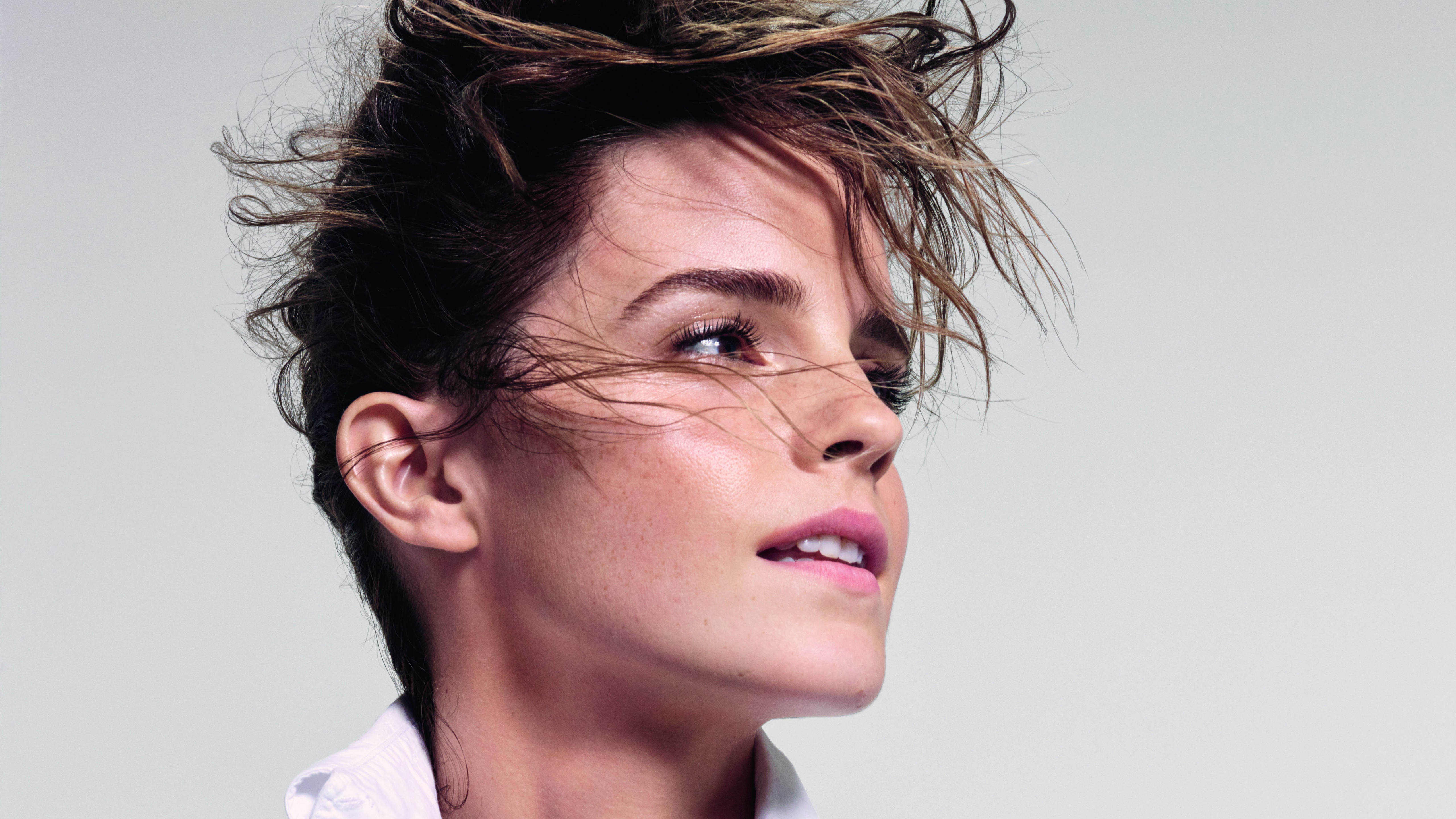 Emma Watson Is Facing Head One Side K K 2K Celebrities