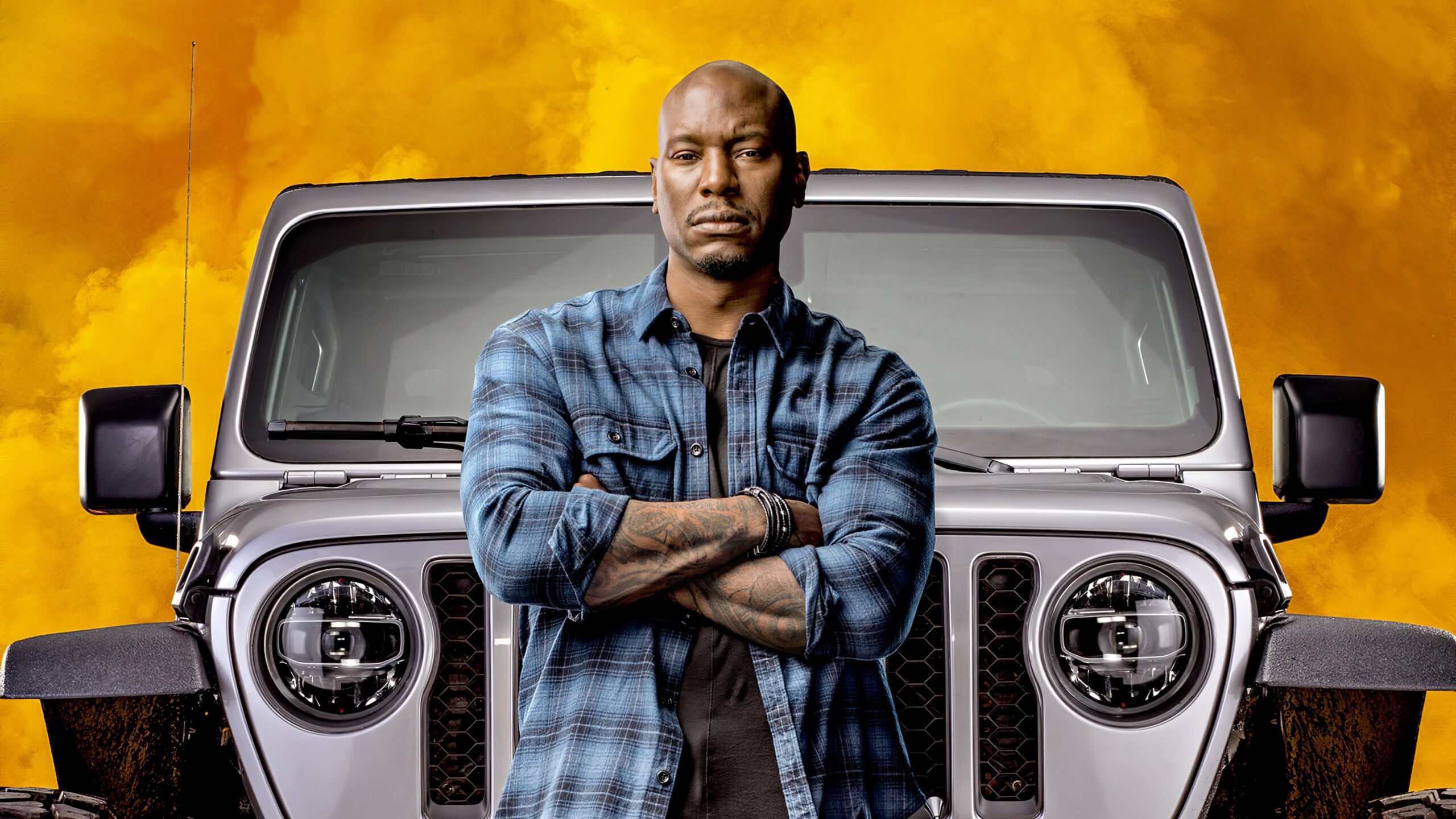 Roman Pearce Tyrese Gibson With Yellow Smoke Wallpaper K 2K Fast And Furious
