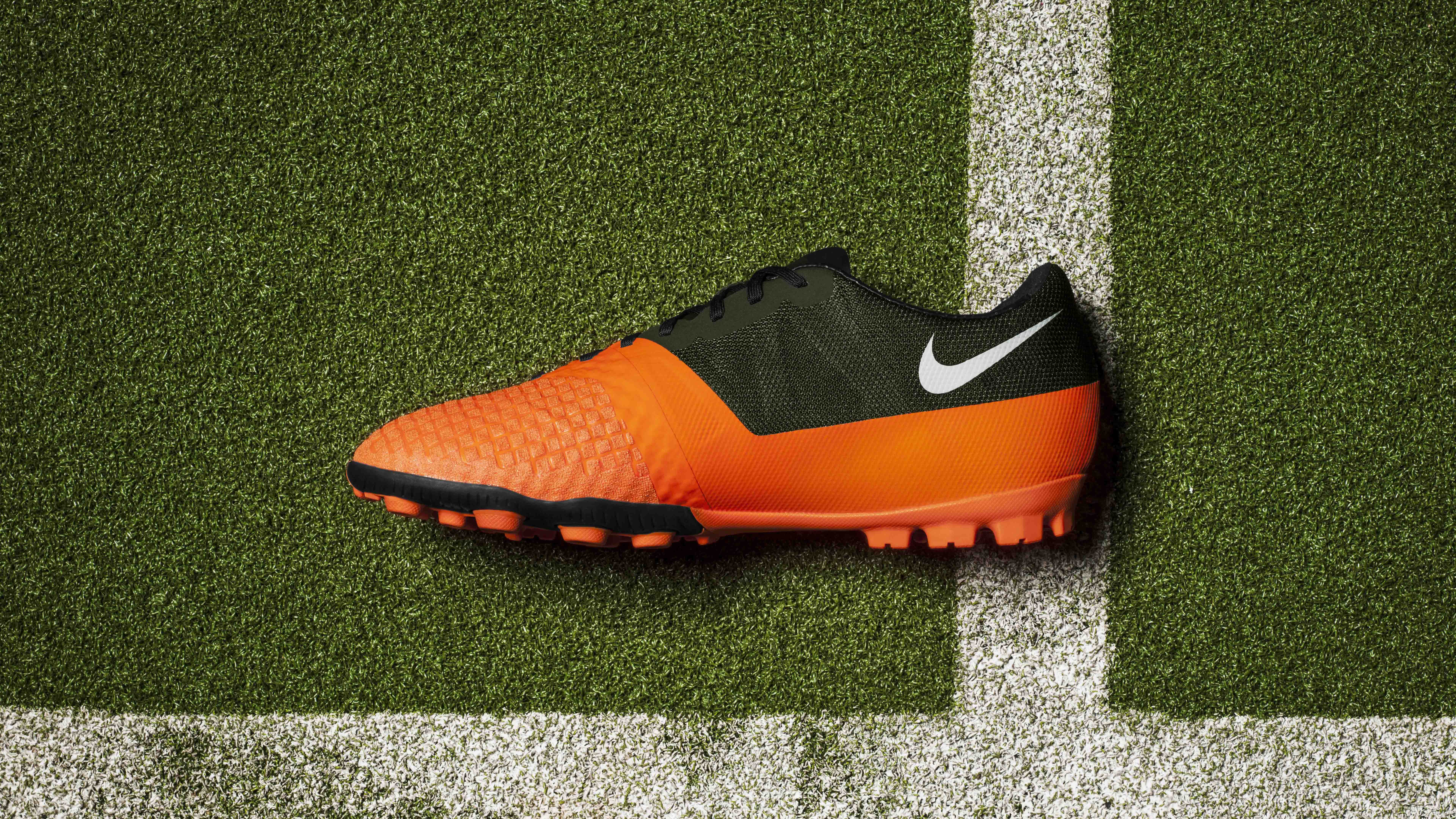 Orange Black Nike Shoe In A Play Ground Green Field K K 2K Nike
